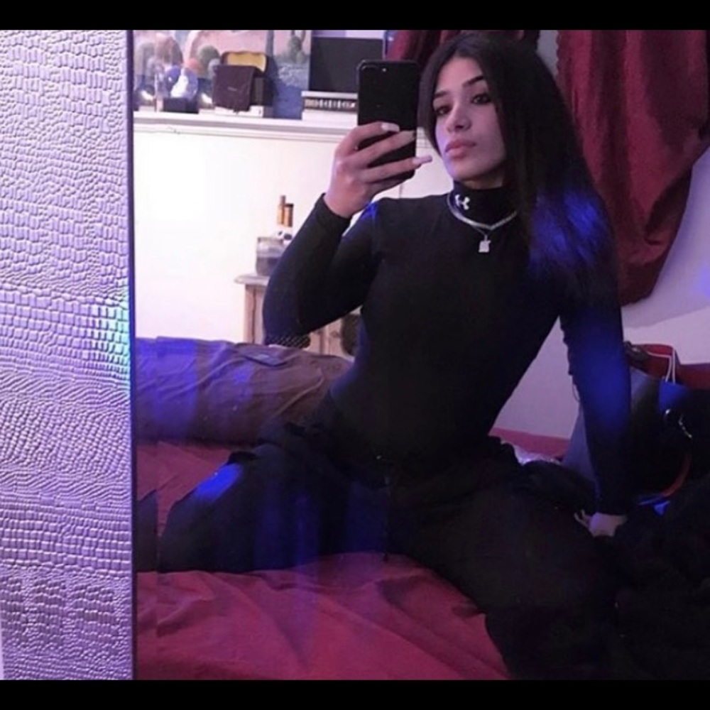 Meet your Posher, Malak